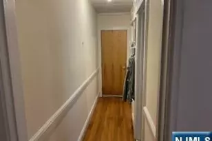 379 Undercliff Ave 5, Edgewater, NJ 07020 - Photo 9