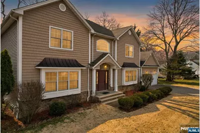 54 Charles Place, Old Tappan, NJ 07675 - Photo 3