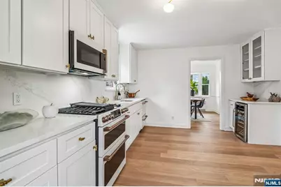 27 W Hartshorn Terrace, West Orange Township, NJ 07052 - Photo 13