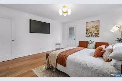 27 W Hartshorn Terrace, West Orange Township, NJ 07052 - Photo 21