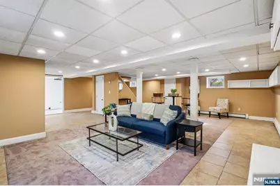 27 W Hartshorn Terrace, West Orange Township, NJ 07052 - Photo 39