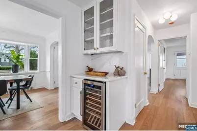 27 W Hartshorn Terrace, West Orange Township, NJ 07052 - Photo 17