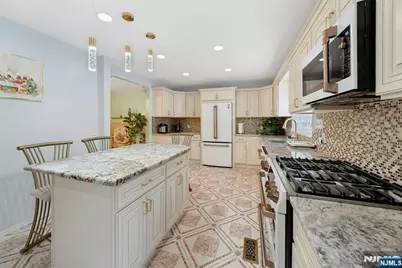 8 Monaghan Road, Edison, NJ 08817 - Photo 13