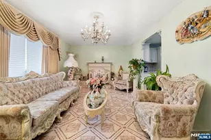 8 Monaghan Rd, Edison, NJ 08817 - Photo 9