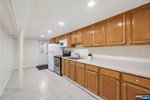 20 Concord St, Jersey City, NJ 07306 - Photo 37
