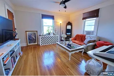 458 Shannon Place, Cliffside Park, NJ 07010 - Photo 3