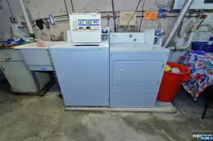 458 Shannon Pl, Cliffside Park, NJ 07010 - Photo 23