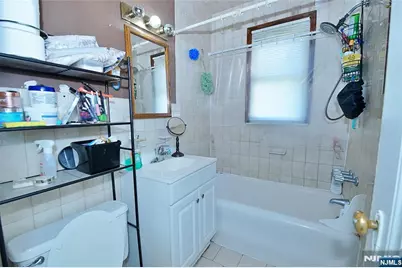 458 Shannon Place, Cliffside Park, NJ 07010 - Photo 19