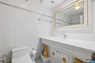 200 Winston 617, Cliffside Park, NJ 07010 - Photo 15