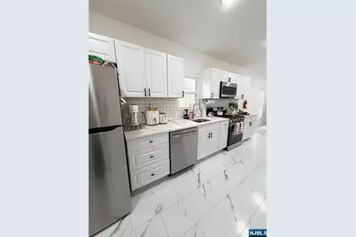 264 Greylock Parkway, Belleville, NJ 07109 - Photo 11