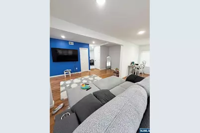 264 Greylock Parkway, Belleville, NJ 07109 - Photo 23