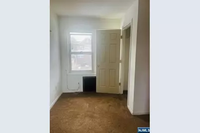 248 Terrace Avenue, Hasbrouck Heights, NJ 07604 - Photo 9