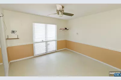 25-29 Urban Place, Fair Lawn, NJ 07410 - Photo 15
