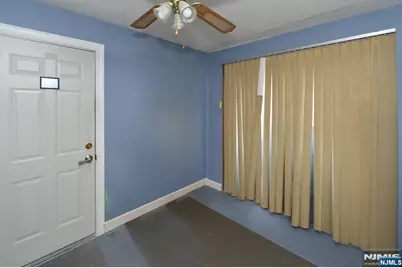 25-29 Urban Place, Fair Lawn, NJ 07410 - Photo 5
