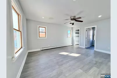 227 Washington Avenue, Hackensack, NJ 07601 - Photo 15