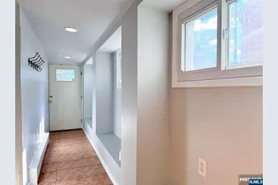 227 Washington Avenue, Hackensack, NJ 07601 - Photo 27