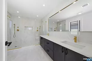 211 E Harriet Ave A, Palisades Park, NJ 07650 - Photo 25