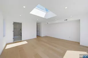 211 E Harriet Ave A, Palisades Park, NJ 07650 - Photo 23