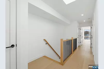 211 E Harriet Avenue A #A, Palisades Park, NJ 07650 - Photo 19