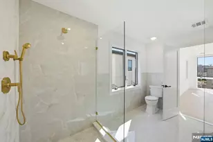 211 E Harriet Ave B, Palisades Park, NJ 07650 - Photo 25