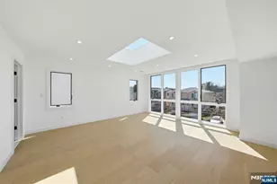 211 E Harriet Ave B, Palisades Park, NJ 07650 - Photo 21