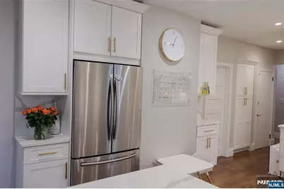 33 Claremont Avenue, Montclair, NJ 07042 - Photo 5