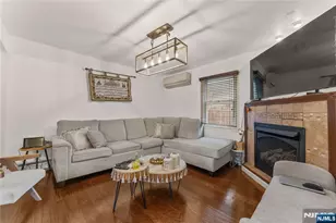 83 Village Rd, Pequannock Township, NJ 07444 - Photo 7