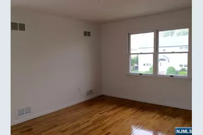 64 Renaissance Drive 2 #2, Clifton, NJ 07013 - Photo 7