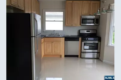 64 Renaissance Drive 2 #2, Clifton, NJ 07013 - Photo 5