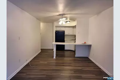 2004 Hawthorne Lane, Mahwah, NJ 07430 - Photo 3