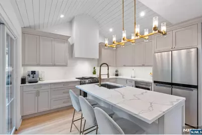 395 Colonial Boulevard, Washington Township, NJ 07676 - Photo 13