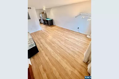 130 Glenbrook Parkway 4D #4D, Englewood, NJ 07631 - Photo 1