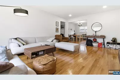 90 Cortland Place Flr 2 #Flr 2, Tenafly, NJ 07670 - Photo 3