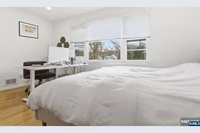 90 Cortland Place Flr 2 #Flr 2, Tenafly, NJ 07670 - Photo 13