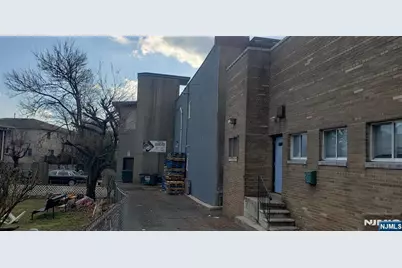 132 Bergen Boulevard, Fairview, NJ 07022 - Photo 3