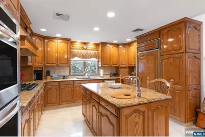 512 Van Bussum Avenue, Garfield, NJ 07026 - Photo 9