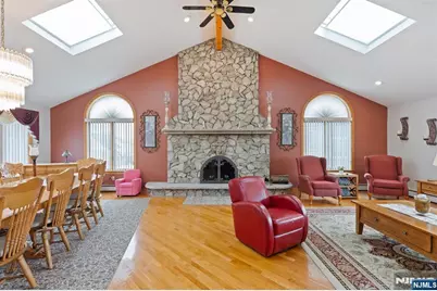 512 Van Bussum Avenue, Garfield, NJ 07026 - Photo 5