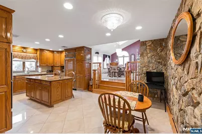 512 Van Bussum Avenue, Garfield, NJ 07026 - Photo 11