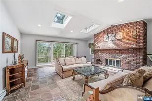 136 Willow Dr, Old Tappan, NJ 07675 - Photo 9