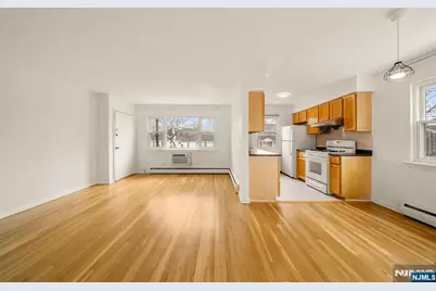 1259A Inwood Terrace 59A #59A, Fort Lee, NJ 07024 - Photo 9