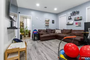 103 Rutherford Pl, North Arlington, NJ 07031 - Photo 5