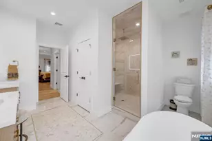 495 Wilson Ave, Paramus, NJ 07652 - Photo 37