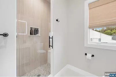 495 Wilson Avenue, Paramus, NJ 07652 - Photo 33