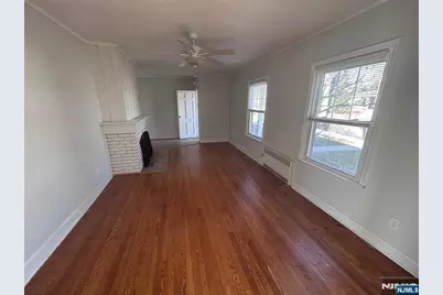 58 Buena Vista Avenue 1 #1, Hawthorne, NJ 07506 - Photo 5