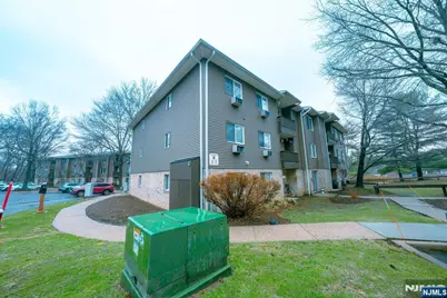 208 Federal Hill Road, Pompton Lakes, NJ 07442 - Photo 19