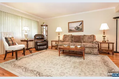 420 Park Avenue, Midland Park, NJ 07432 - Photo 3