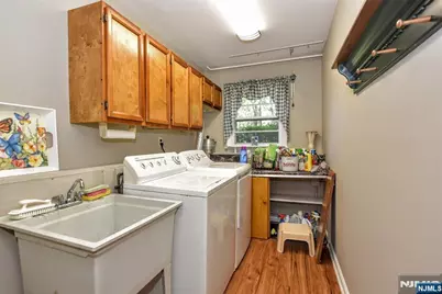 420 Park Avenue, Midland Park, NJ 07432 - Photo 21