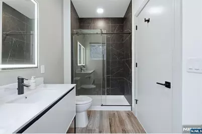 1435 10th Street 208 #208, Fort Lee, NJ 07024 - Photo 9