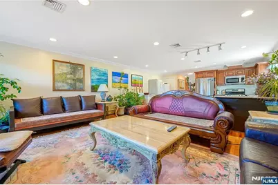 46A Homestead A #A, Palisades Park, NJ 07650 - Photo 5