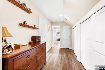 50 Hilltop Terrace, Bloomingdale, NJ 07403 - Photo 23